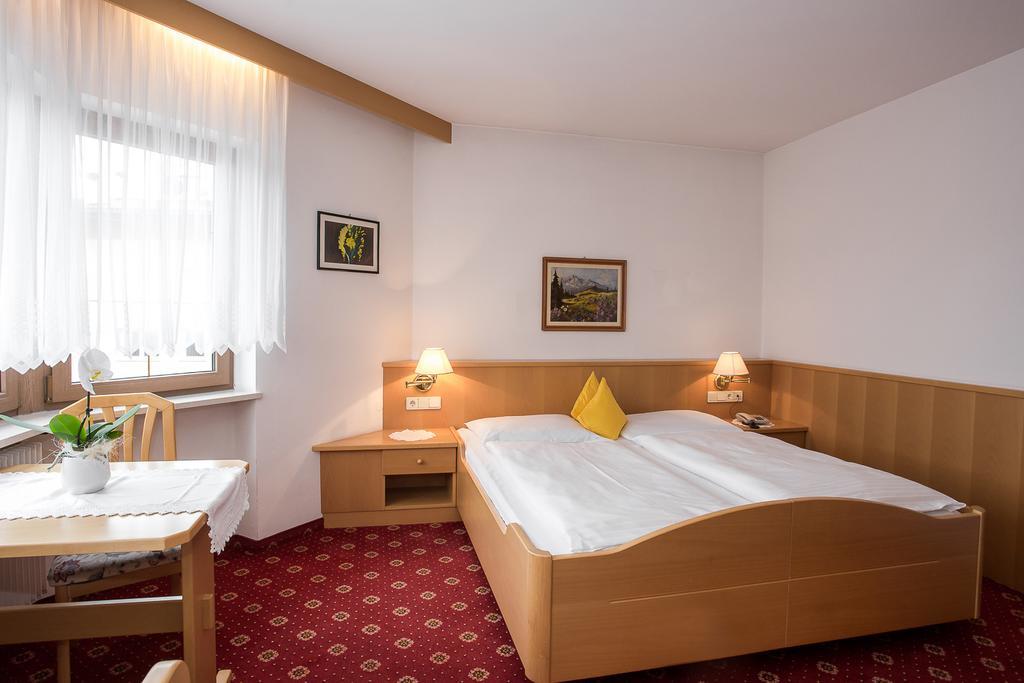 Hotel Alexandres Appiano Sulla Strada Del Vino Kültér fotó