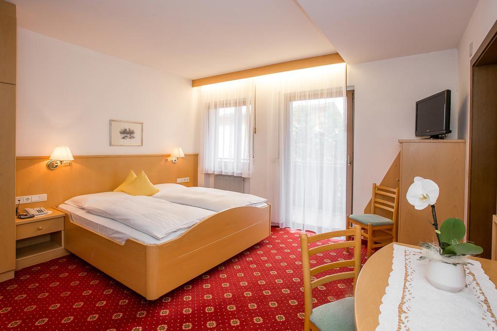 Hotel Alexandres Appiano Sulla Strada Del Vino Kültér fotó