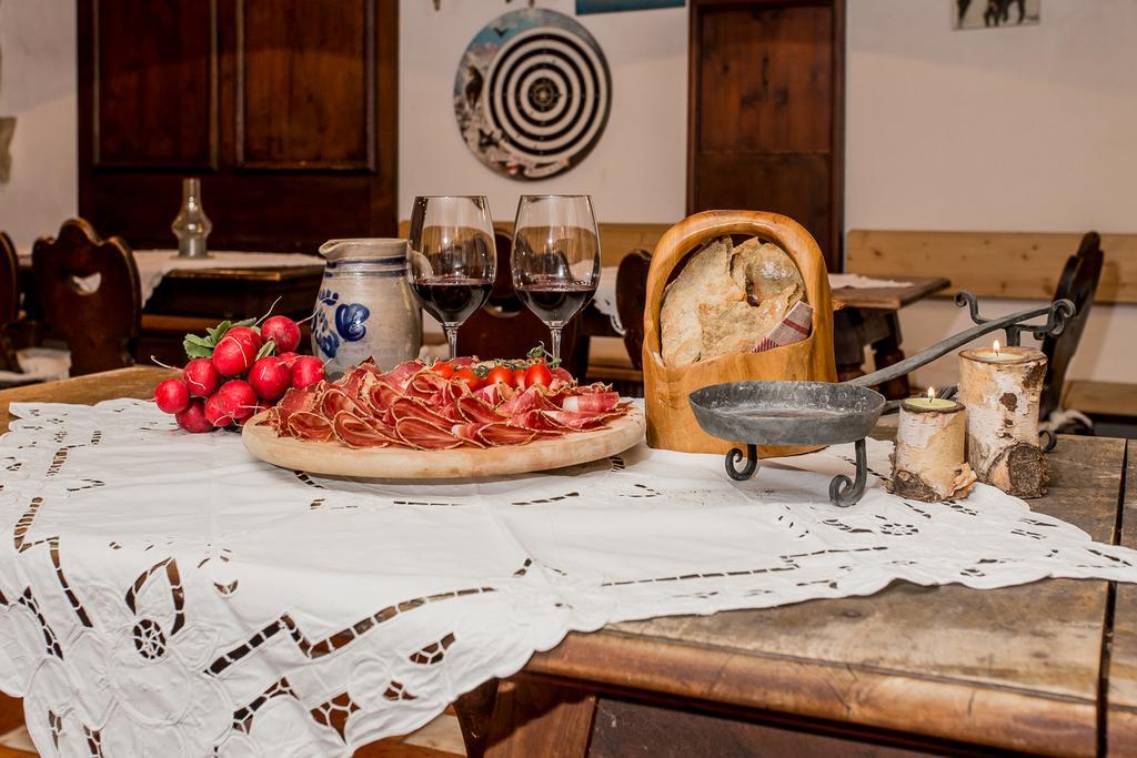 Hotel Alexandres Appiano Sulla Strada Del Vino Kültér fotó